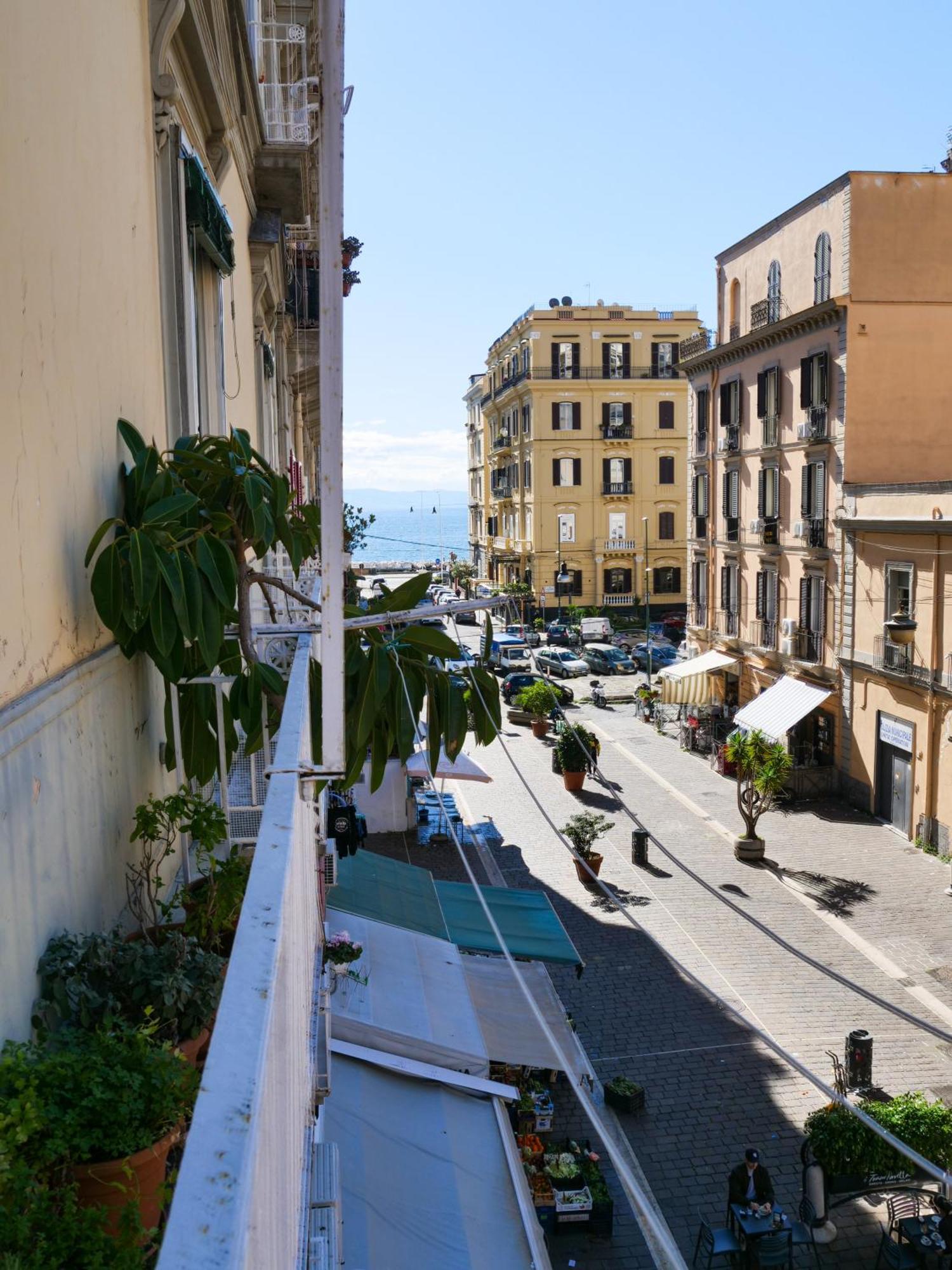 Salotto Sommer Bed and Breakfast Napoli Eksteriør billede